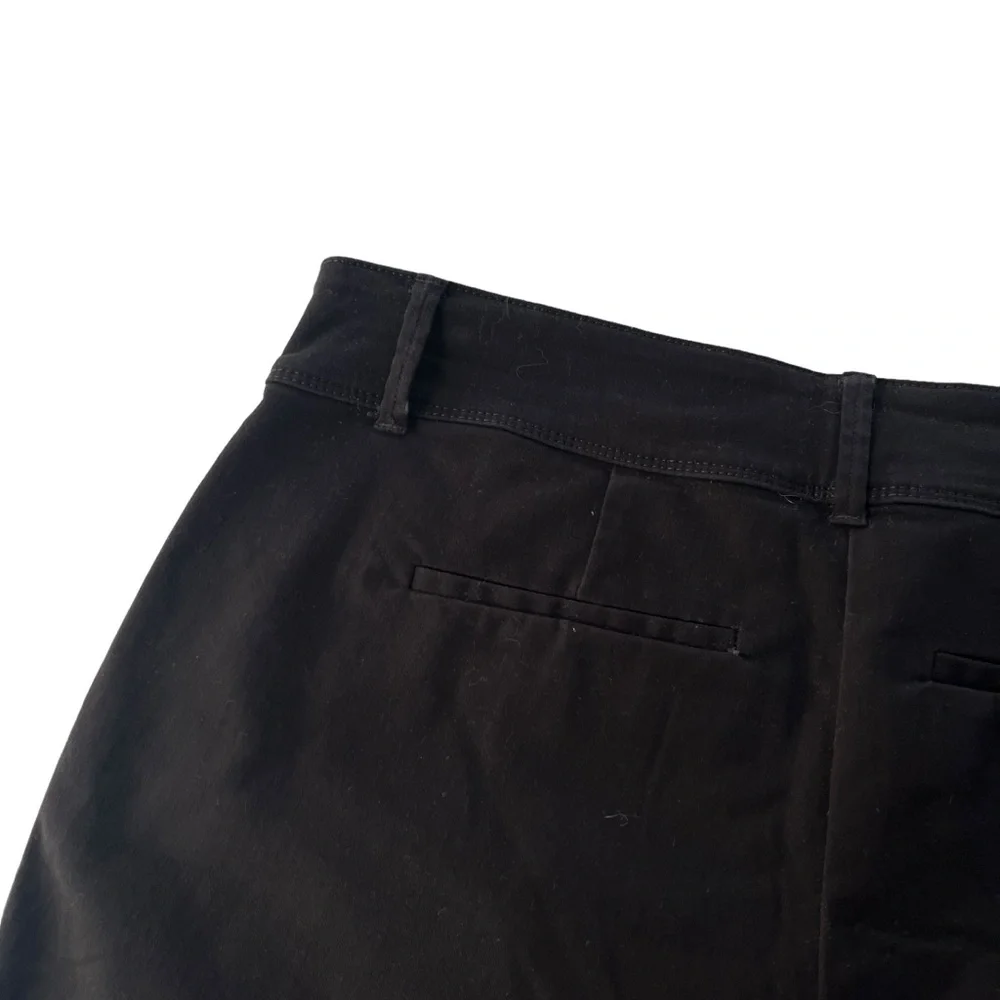 Isaac Mizrahi New York Womens Sz 6 Black Cotton Tailored Flat Front Dress Shorts